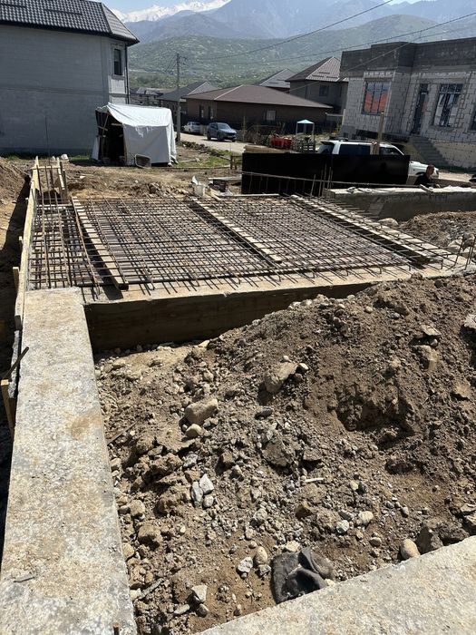 Бригада строителей узбеки