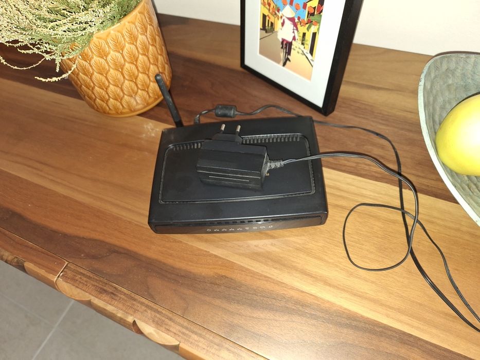 оригинален професионален интернет рутер.