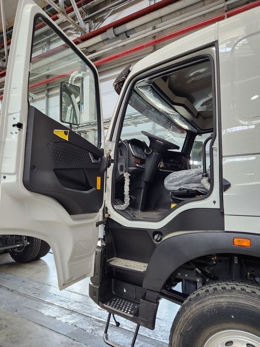 Миксер (Автобетономиксер) HOWO-T7S 6x4 - 10 куб.м