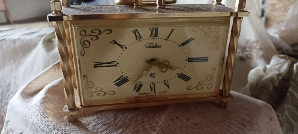 Часы будильник  Витязь Слава