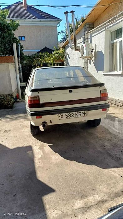 Рено 11  1988 года выпуска