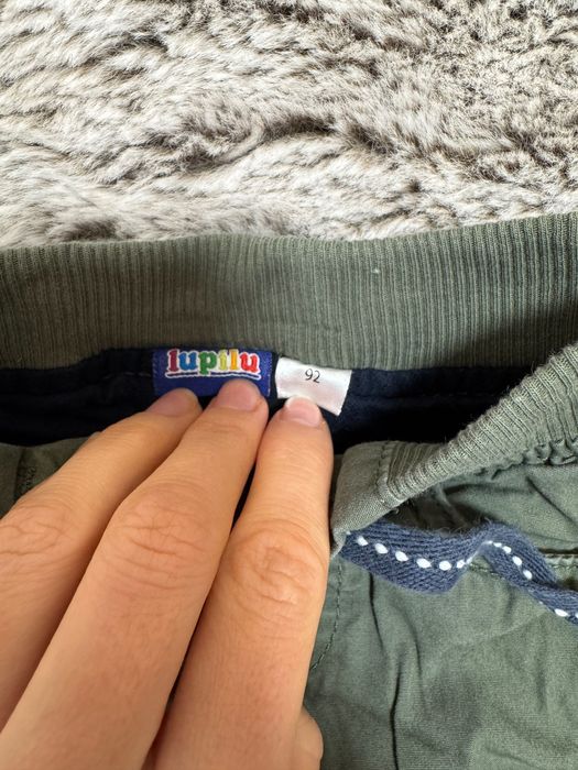 Панталон в маслено зелено lupilu