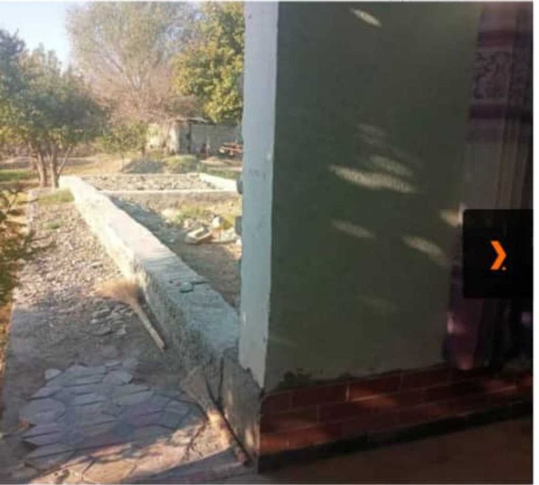 8 соткли ховли сотилади