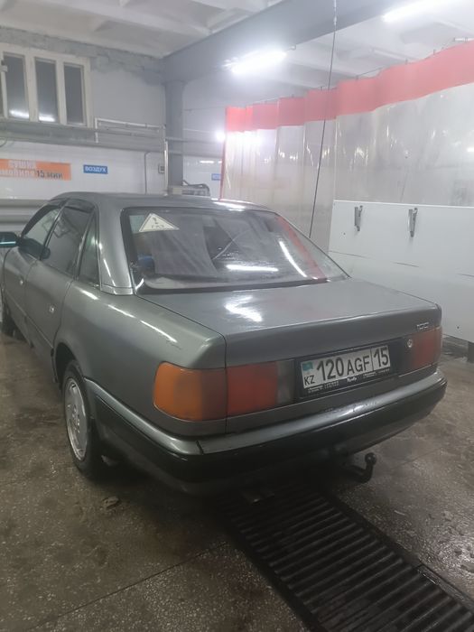 Продам Ауди 100 с4 2.6