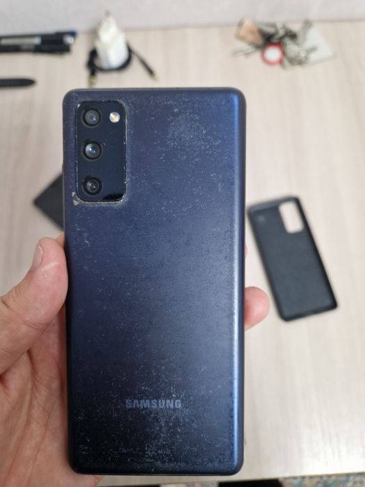 Самсунг с20 fe  и oppo