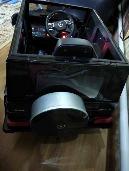 Продаётся машина Мерседес