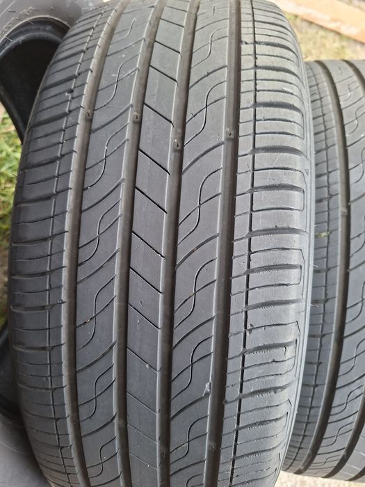 Продам шины. 225/55/17 кумхо