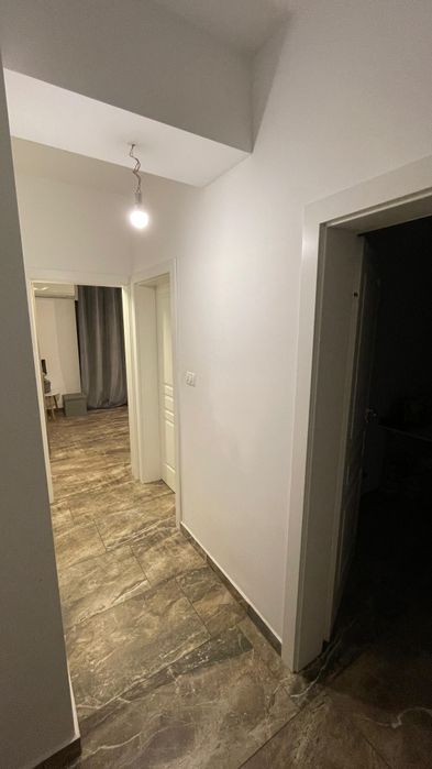 Închiriez garsonieră în zona Calea Severinului nr.32B