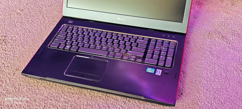 Laptop Dell Vostro 3750 17inchi