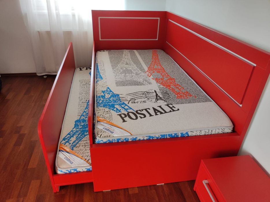 Vând pat dublu copii