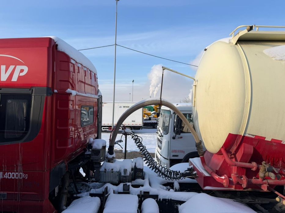 Продается Цементовоз 45 кубовый .