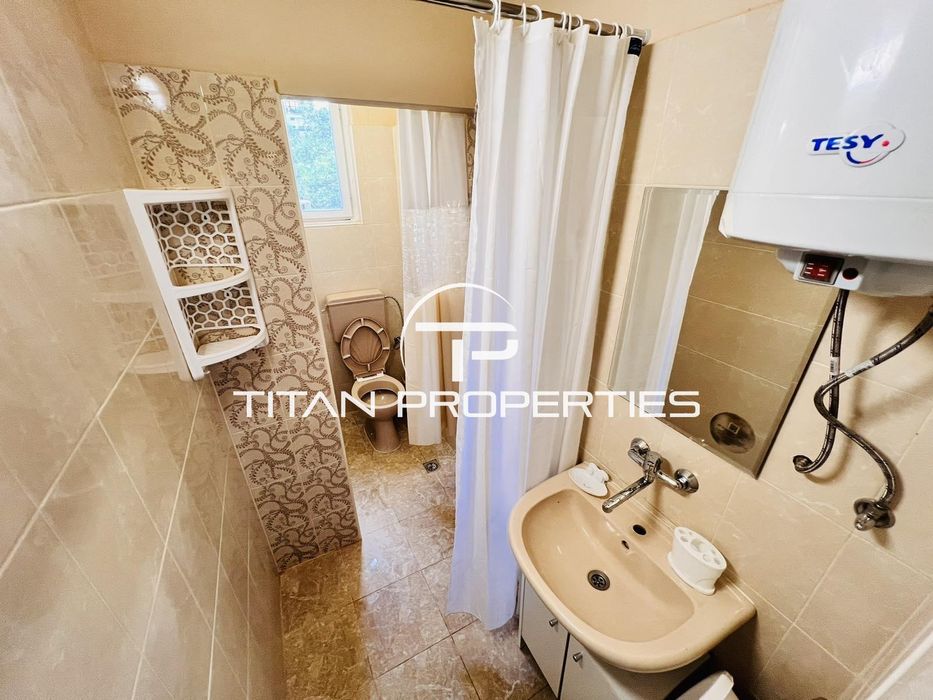 Дава се под наем Тристаен апартамент в Бургас, Център - 80 кв.м за 433.5 € - Снимка #5