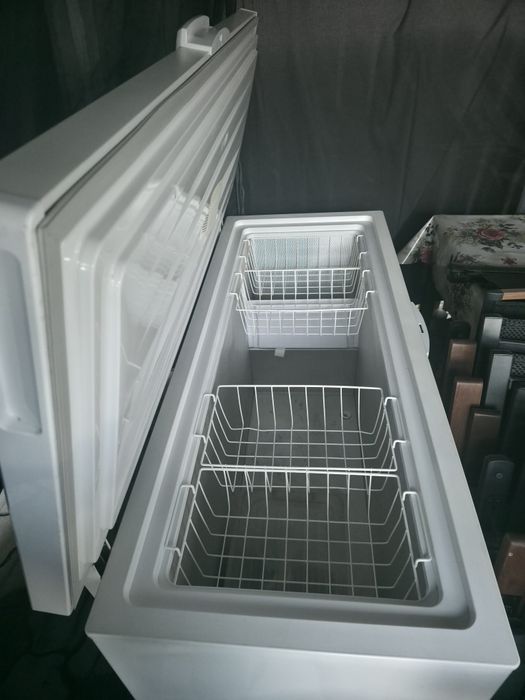 Lada frigorifica Beko HSA37540N, 350 l, Clasa E, Fast Freezing, Securi