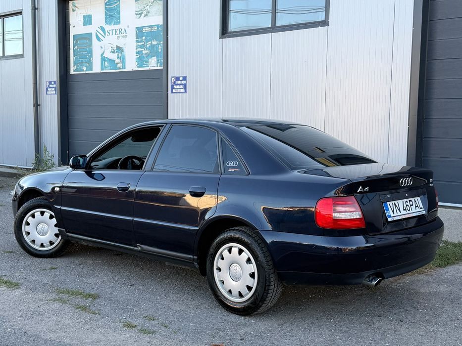 AUDI A4 0 — imagine 4