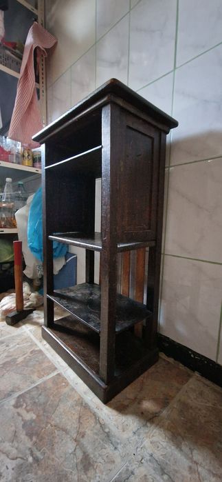 Vand biblioteca mica din lemn masiv