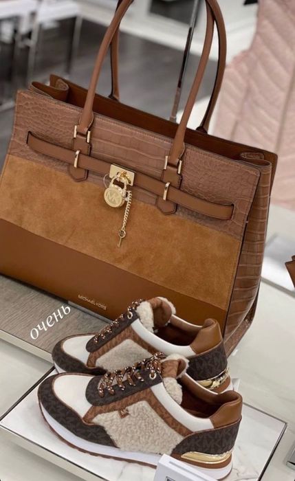Продаю кросы Michael Kors