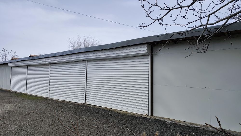 Помещение,склад,гараж под наем с.Лъка