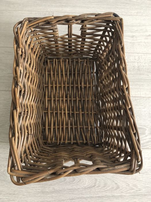 Корзина плетеная