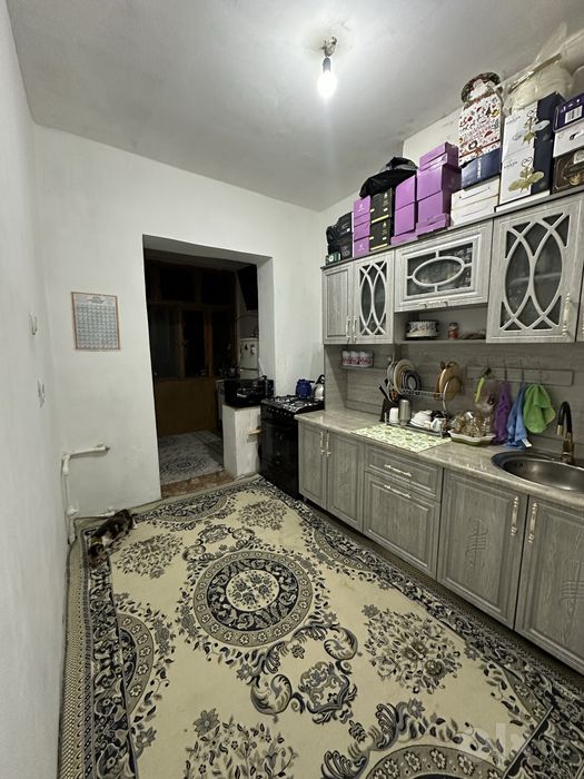 Chirchiq chinarada 2-xonali uy sótiladi narxi kelishiladi