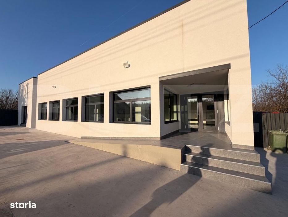 Spatiu 245 mp cu 10 parcari, curte logistica si rampa marfa – DN Rac