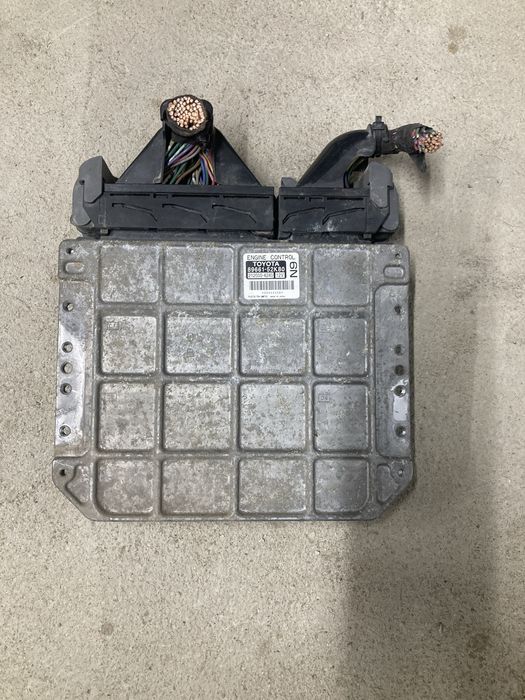 Компютър за тойота урбан крузер/Urban cruiser 1.33vvti 09-14г