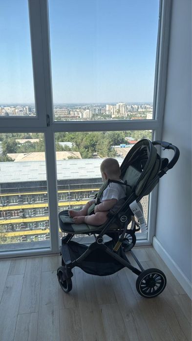 Продам детскую коляску (б\у)