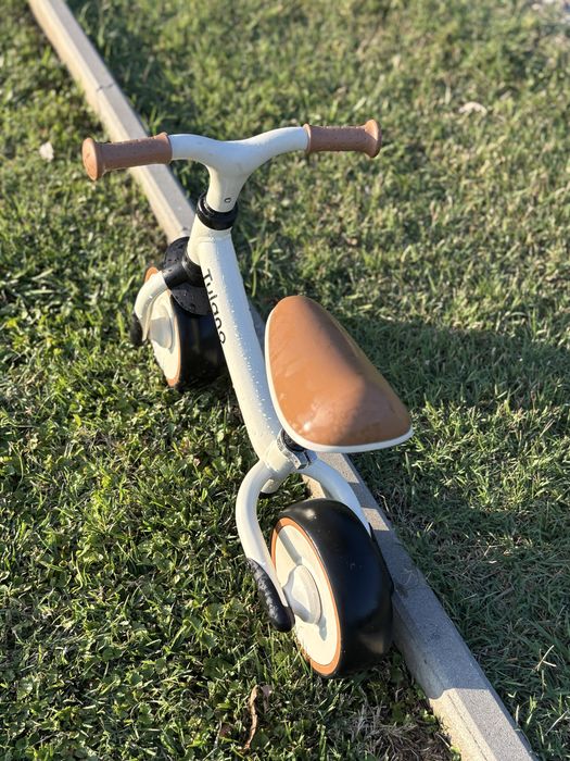 Bicicleta de echilibru Tulano alba
