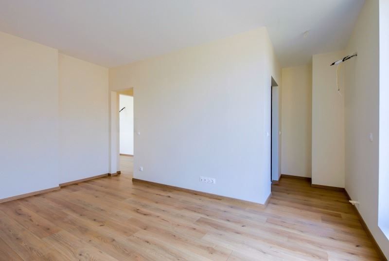 Продава се Четиристаен апартамент в София, Манастирски ливади - 275 кв.м за 1510 €/кв.м - Снимка #2