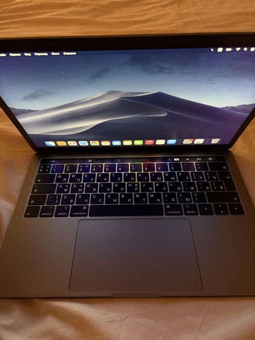 MacBook pro 13 , 2019 Touch bar
