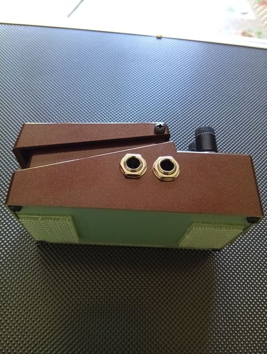Продавам BOSS SUPER octave oc -3