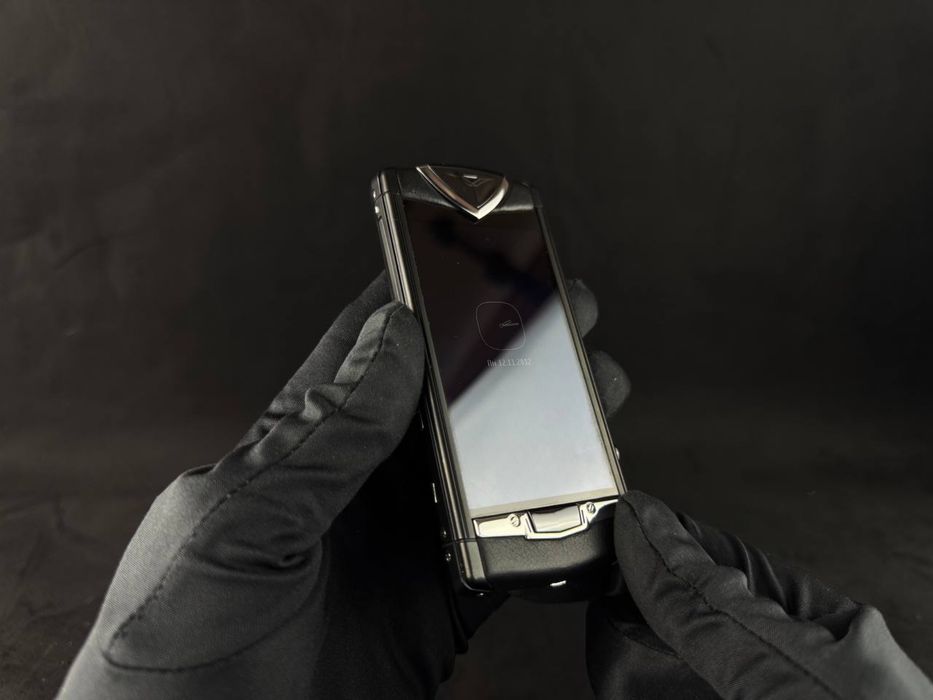 Vertu Constellation T black