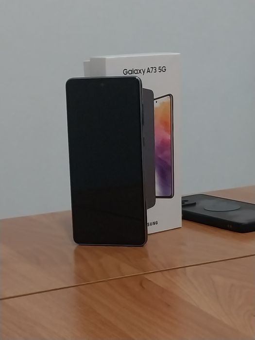 Продам Samsung Galaxy A73 8/256