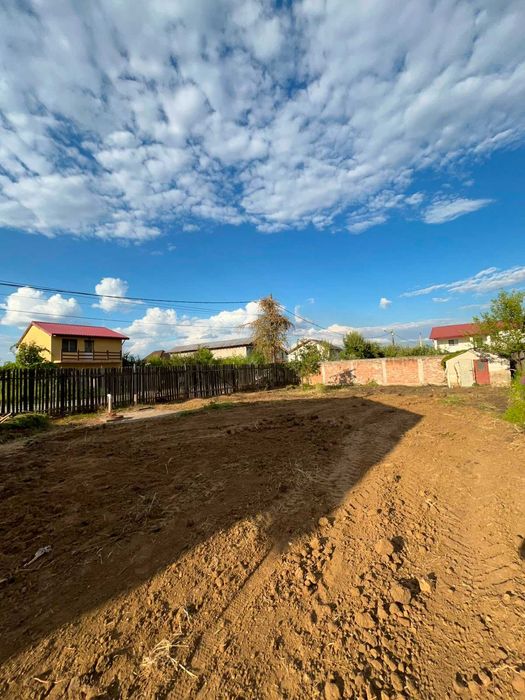 Teren de vanzare intravilan lot 300mp PREMIUM - Apa - Curent - Gaze - Canalizare - Asfalt - COMUNA 1 DECEMBRIE, ILFOV