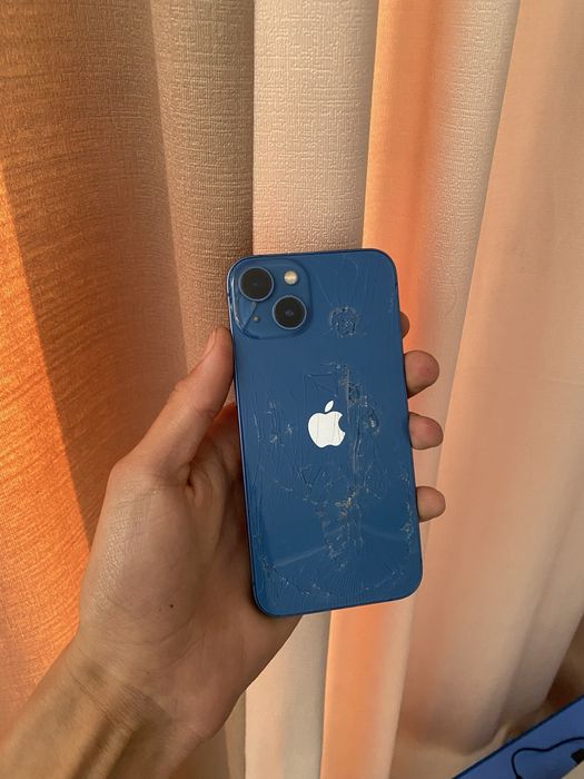 Продам Iphone 13 128gb