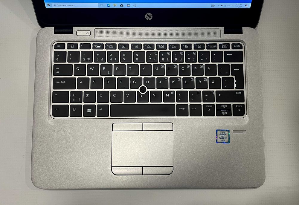 Лаптоп HP EliteBook 820 G3, Intel Core i7 6500U, 8GB ram