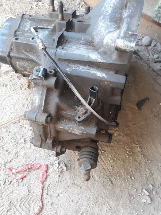 Коробка Мазда 323 птичка