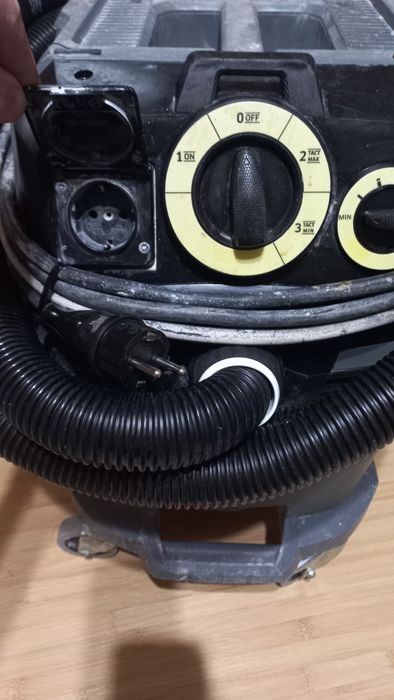 Aspirator Karcher Profesional