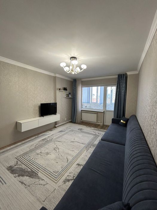 Продаёте 3-ком.кв по Шахтеров 60