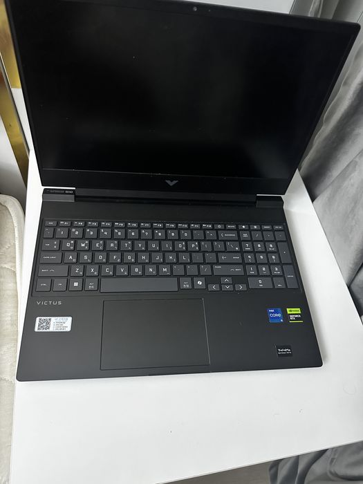 продается игровой ноутбук Victus