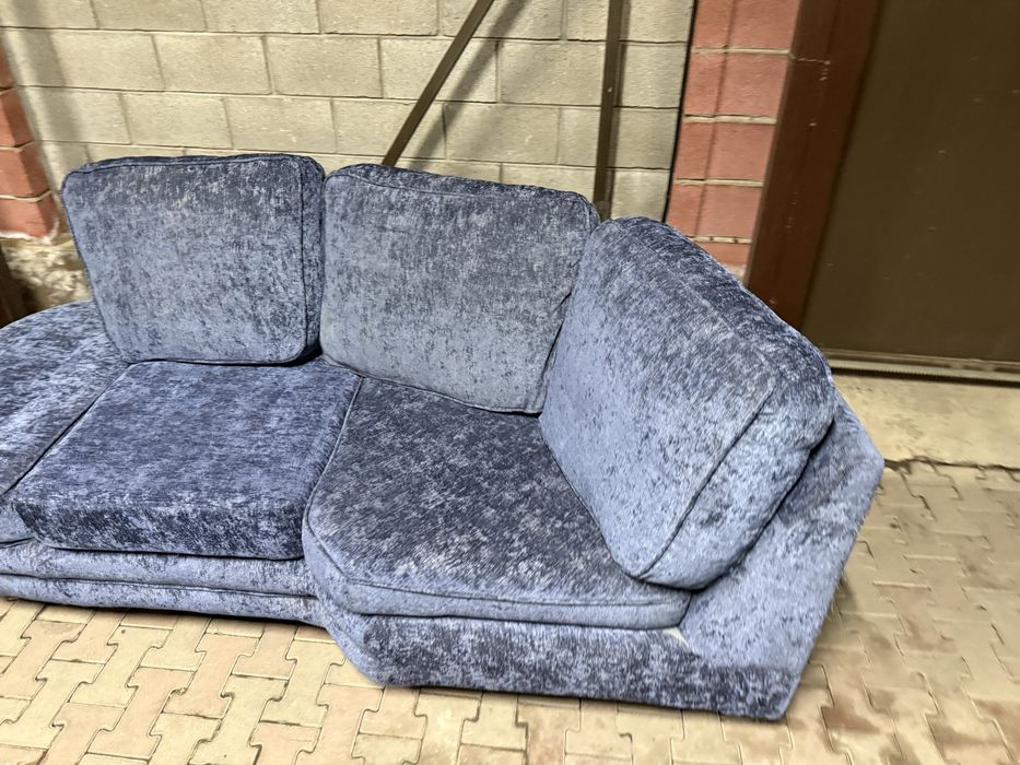 Продам Диван Угловой