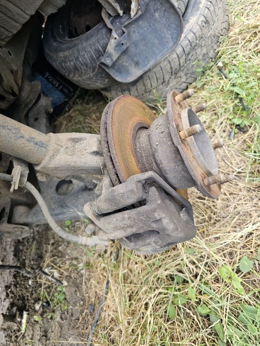 Fuzeta butuc roata stânga dreapta pe dublu ford transit 2000-2006