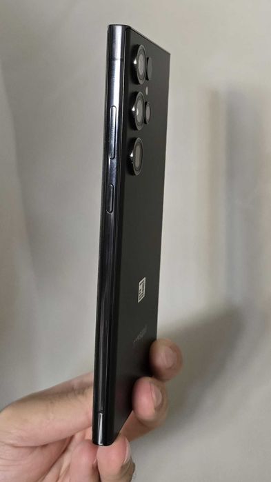 Samsung Galaxy S23 Ultra 256GB – Черен – Отлично състояние