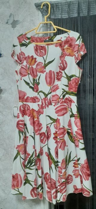 Продам платья в отличном состоянии