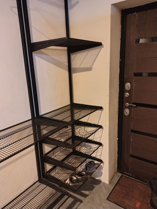 Продам комплект гардеробный