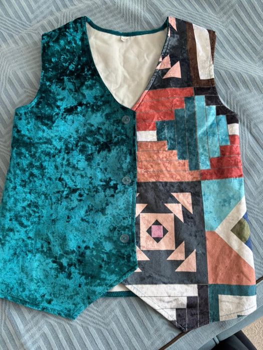 продам жилетку национальную совершенно новая