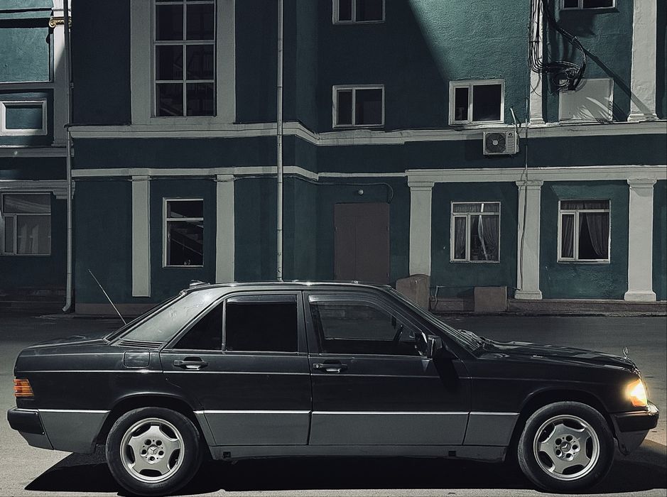 Продам Mercedes Benz 190E
