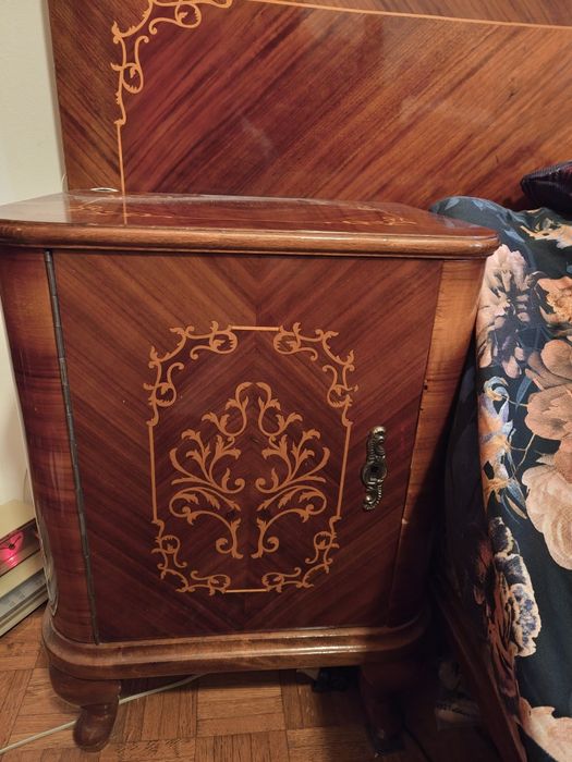 Set mobilier clasic complet:bufet, vitrină, pat, dulap, fotolii piele