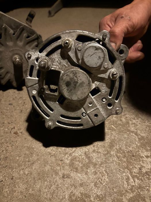 Продаю генератор для пассат и опель