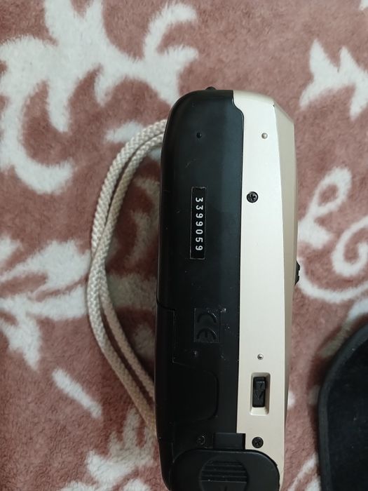 Фотоаппарат с чехлом