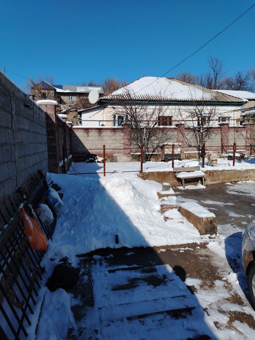 Дом 4 комнатный частный